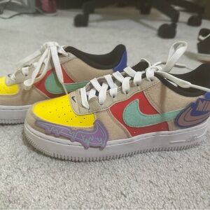 Kids Nike Air Forces w removable patches